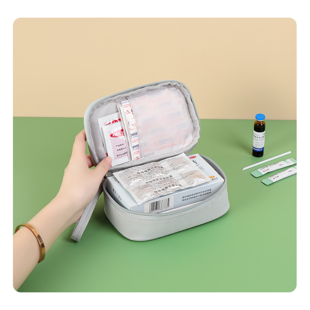 Tas Obat Multifungsi Berlapis  - First Aid Bag Kit ulasan dan harga